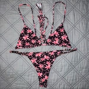 Acacia Madonna set